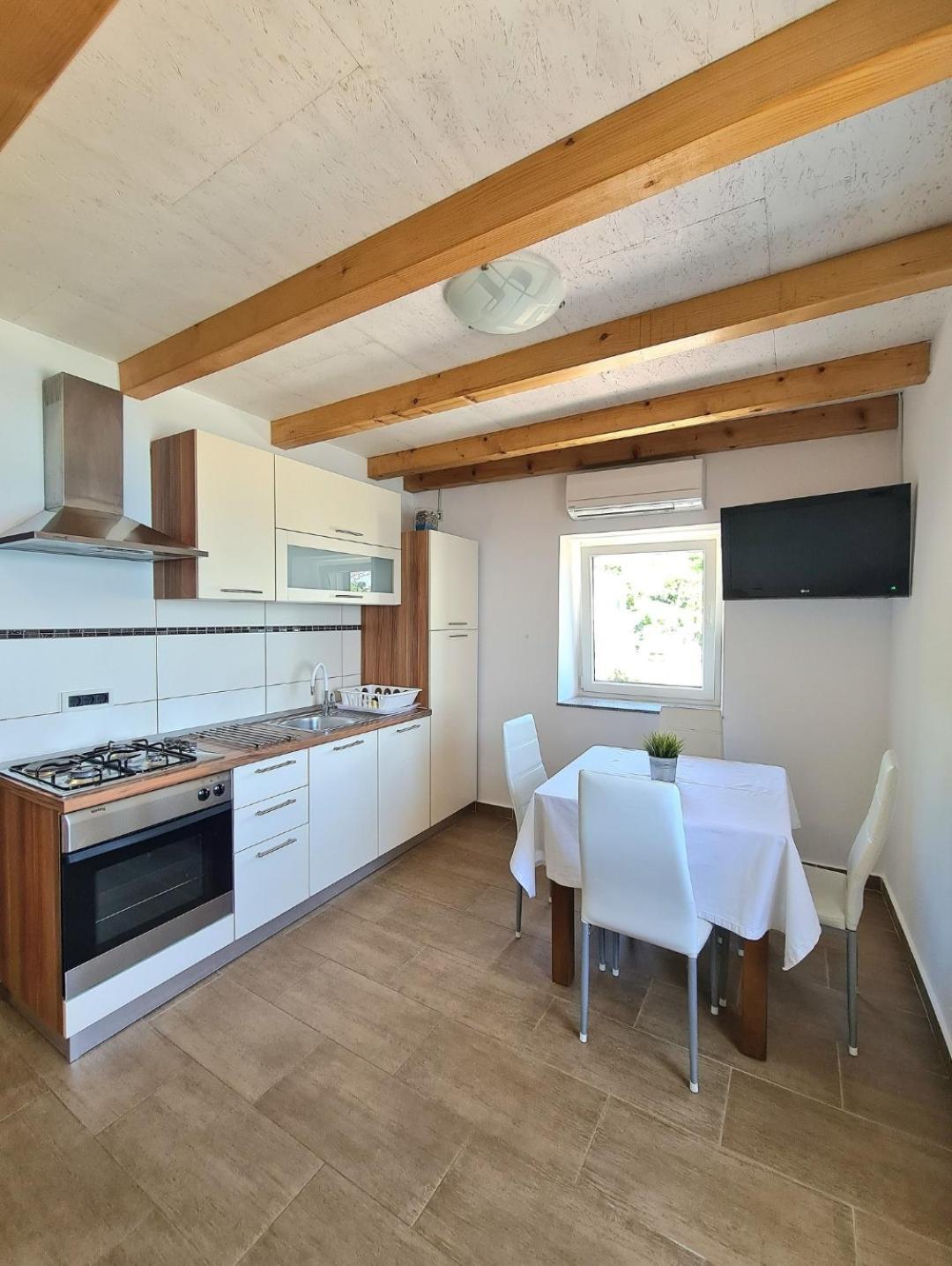 Apartments Sveti Ivan Moscenicka Draga Bilik gambar