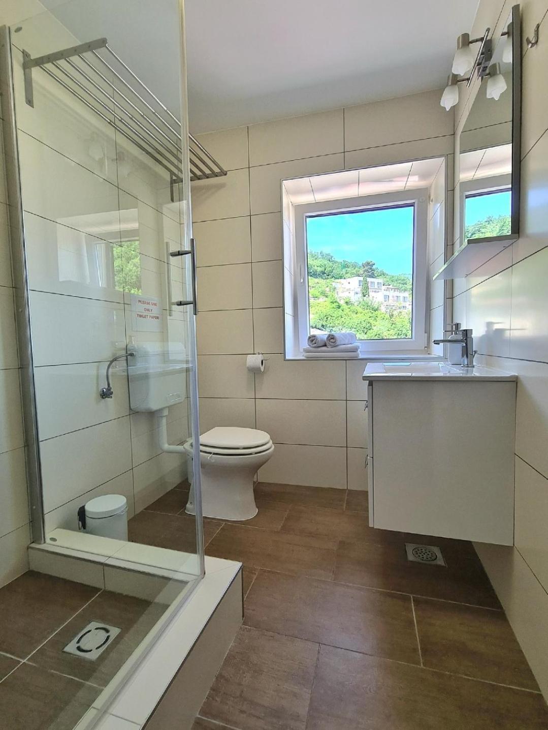 Apartments Sveti Ivan Moscenicka Draga Bilik gambar