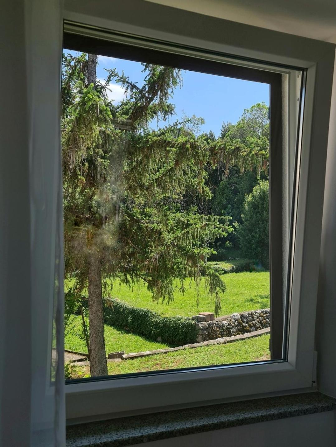 Apartments Sveti Ivan Moscenicka Draga Bilik gambar