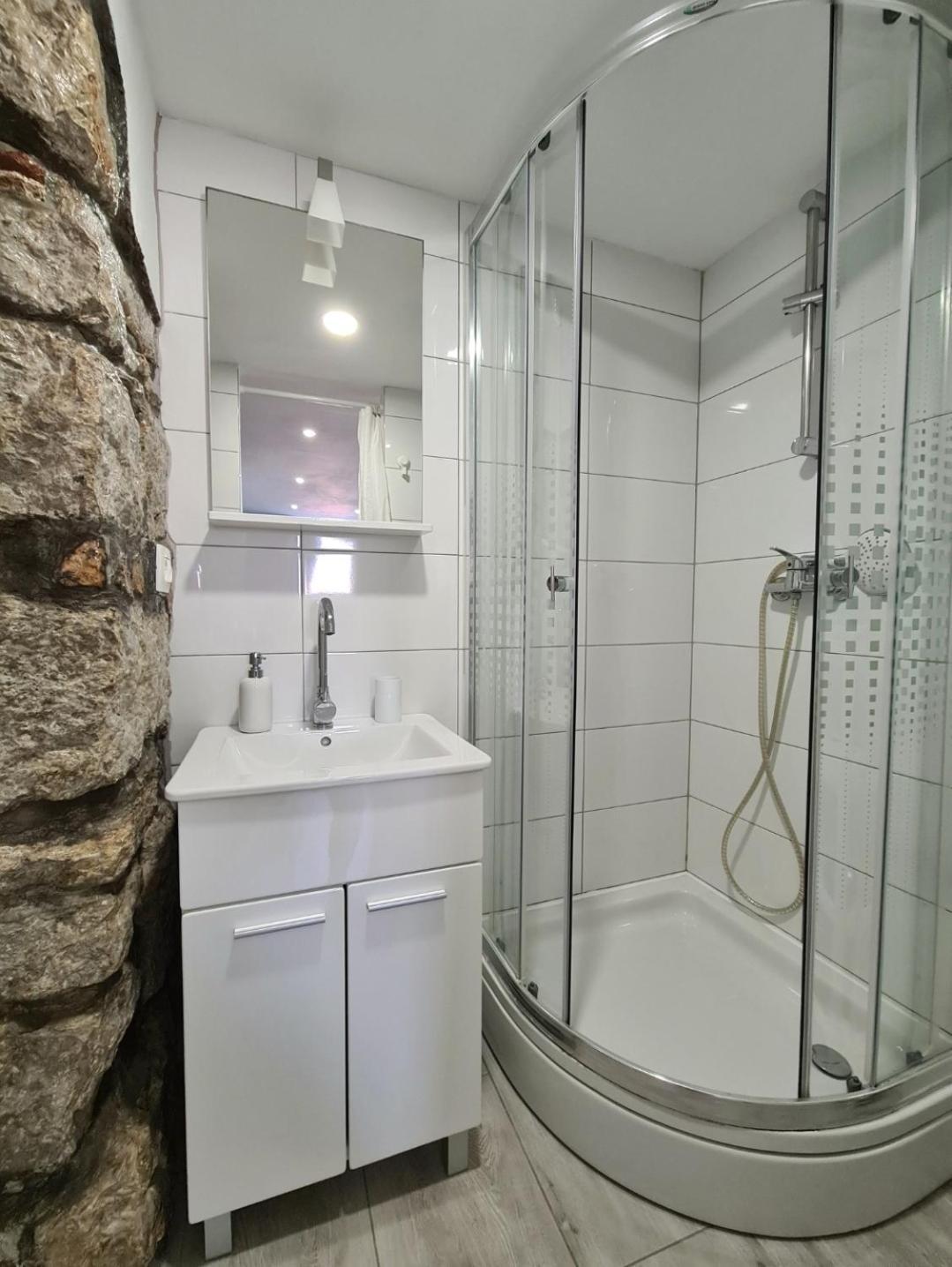 Apartments Sveti Ivan Moscenicka Draga Bilik gambar